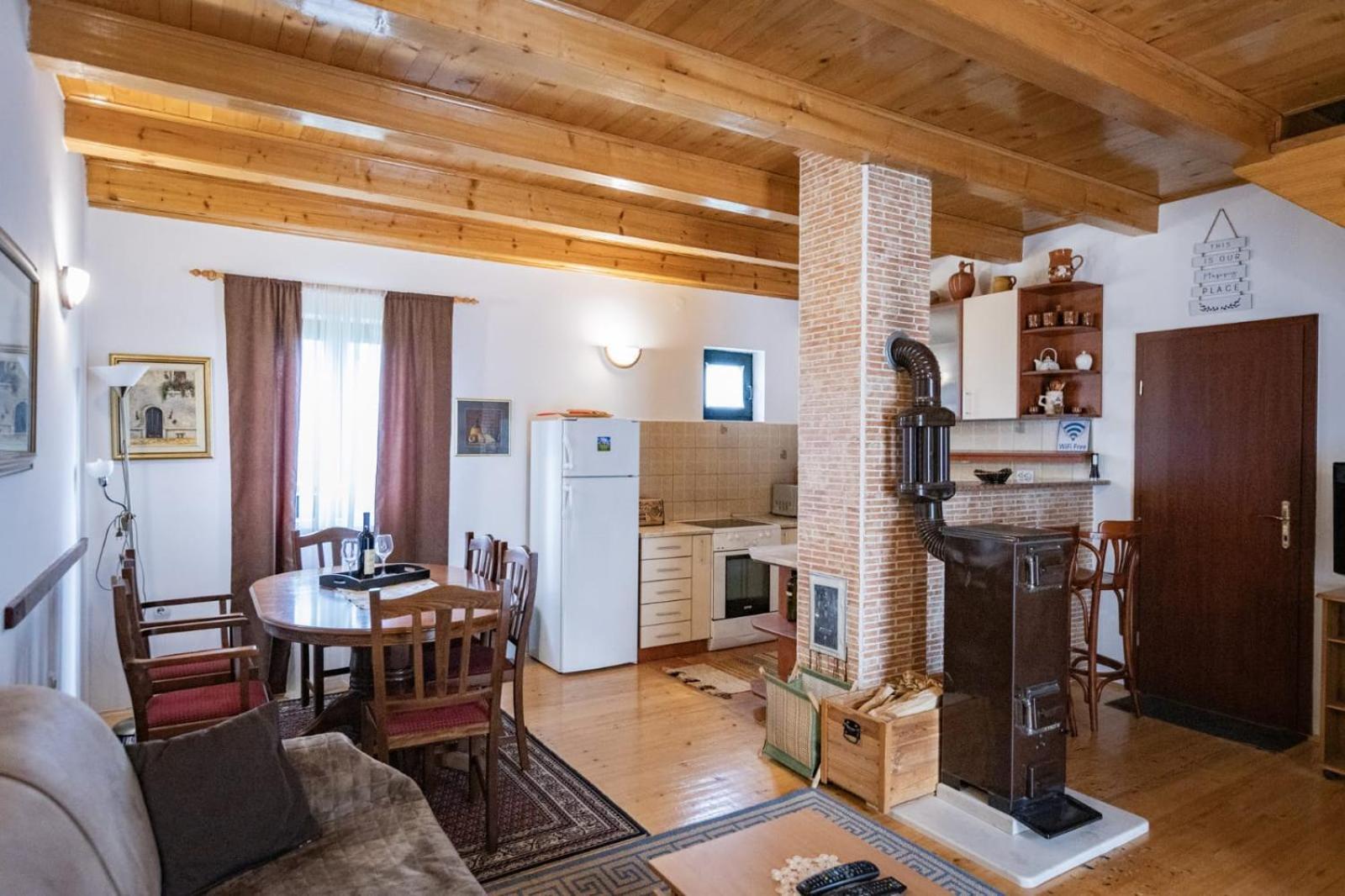 Guest house Holiday * Žabljak