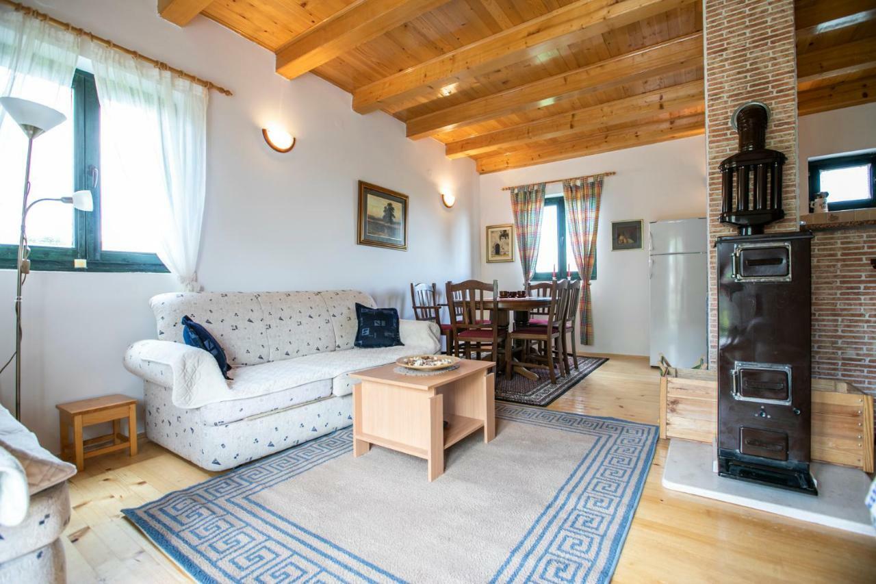 Guest House Holiday Tatil Evi Žabljak